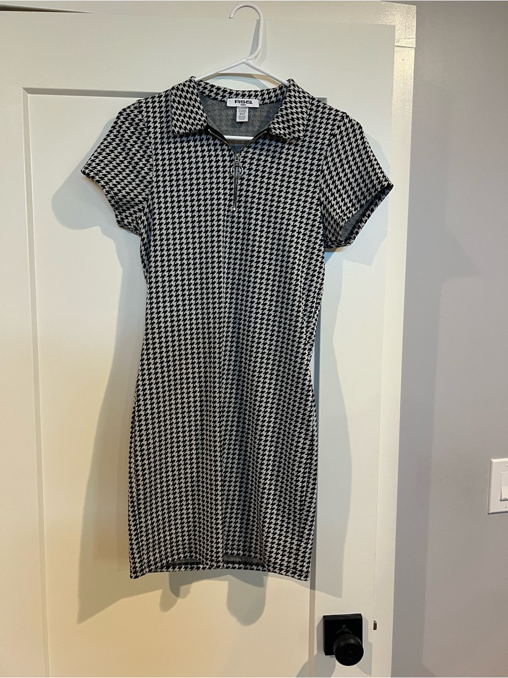 RSQ Black & White Houndstooth Zip Polo Mini Dress
